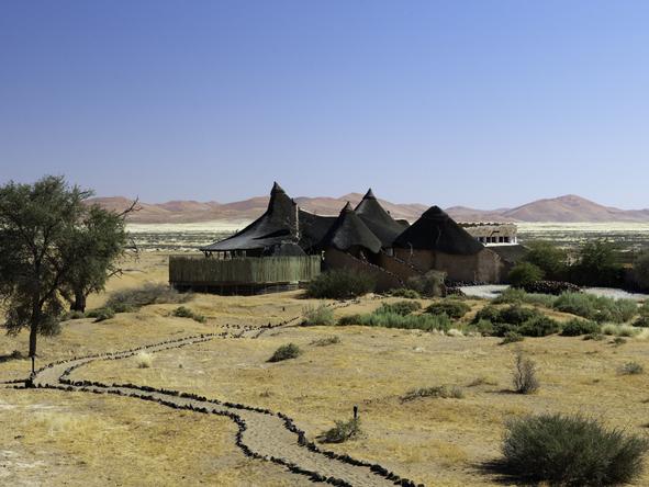 Little Kulala Lodge - lodge exterior